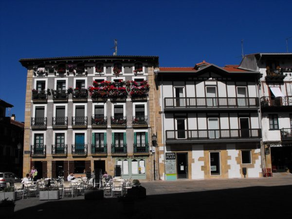 Plaza de Armas, pueblos España