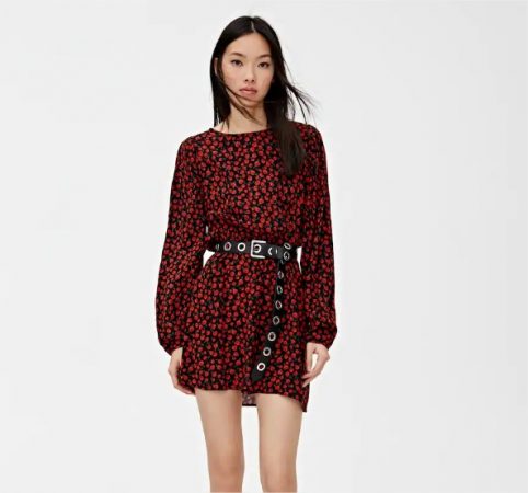 Vestido estampado manga abullonada de Pull and Bear