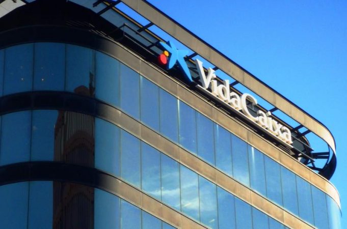 Las rentas vitalicias y el ahorro garantizado ponen velocidad de crucero en Vidacaixa 2 Merca2.es VidaCaixa