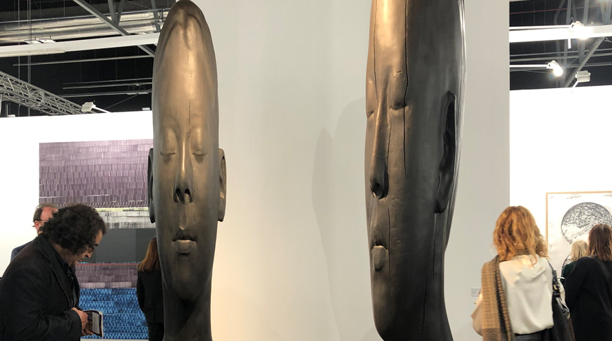 Las mujeres de Plensa de la Galería Lelong acaparan los flashes