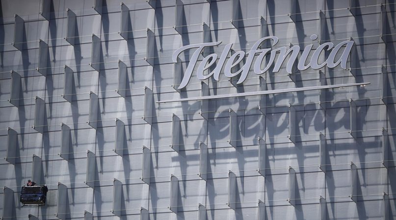 Telefónica acelera su salida de Hispanoamérica al vender su filial ecuatoriana a Millicom 1 Merca2.es Telefónica - potencuiales operaciones en Hispanoamérica