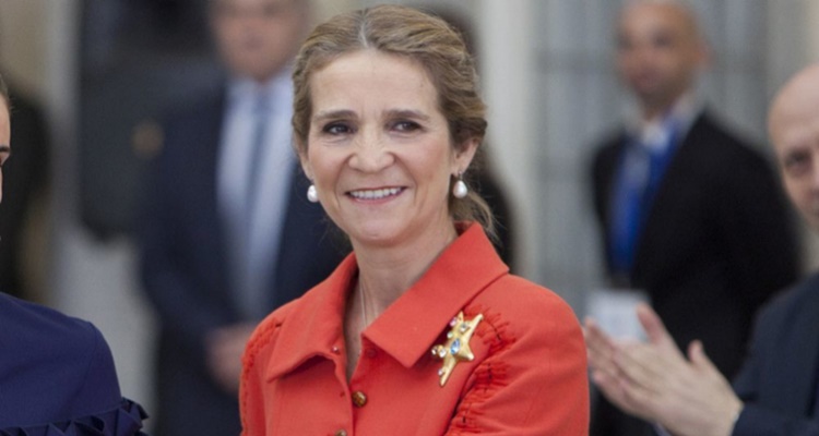 Infanta Elena, Letizia, Casa Real