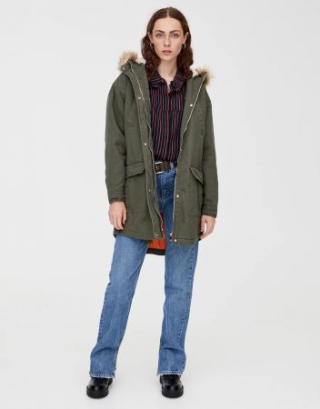 Parka larga de Pull and Bear
