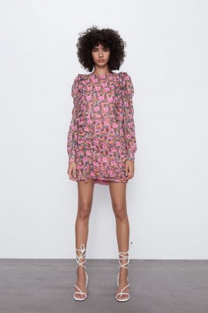 Vestido floral drapeado