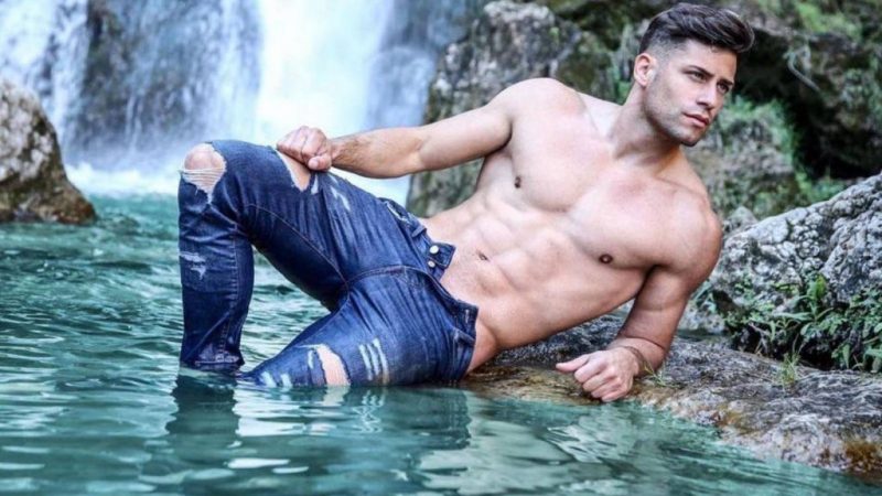 Supervivientes: los concursantes más sexys que calentaron a la audiencia 11 Merca2.es Albert Álvarez