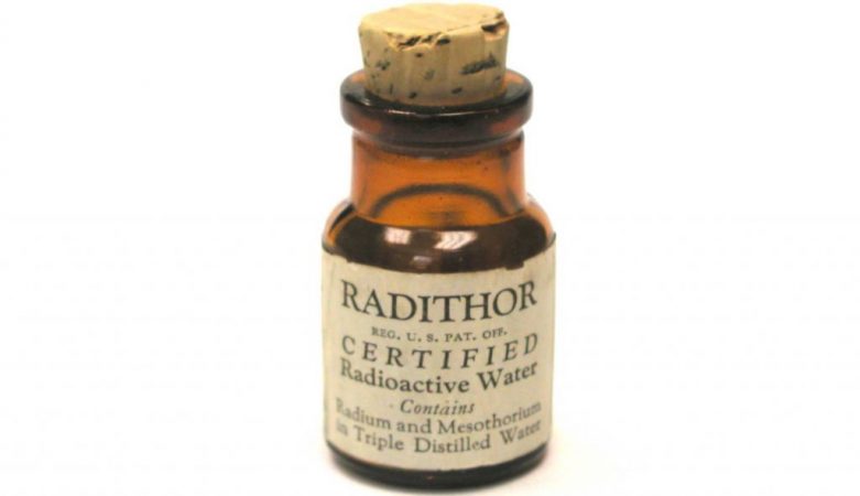 Estados Unidos dientes, bote de agua radiactiva 