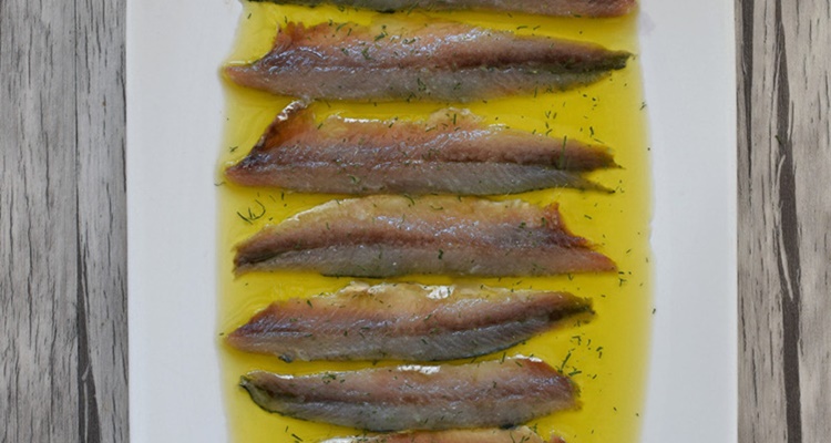 Deliciosas anchoas en salazón