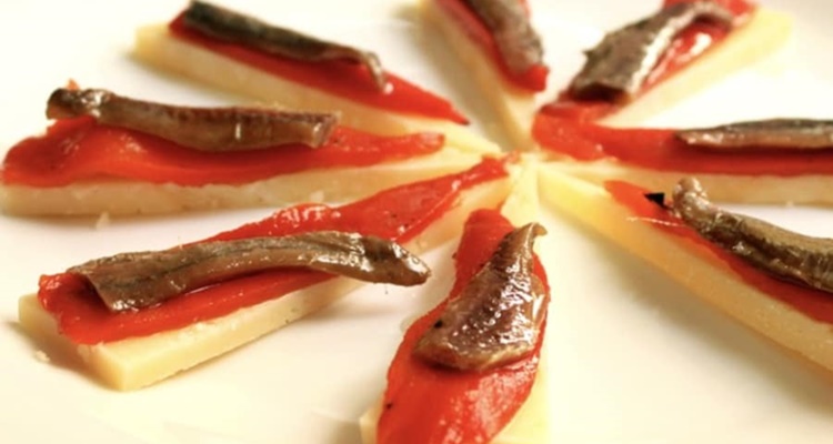 Con queso y pimiento