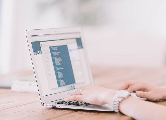 externalizar tareas mejora la competitividad