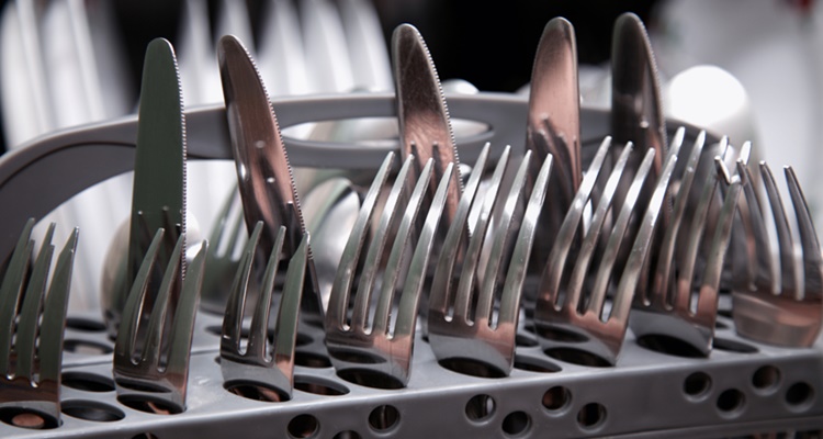 Evitar compartir alimentos y utensilios