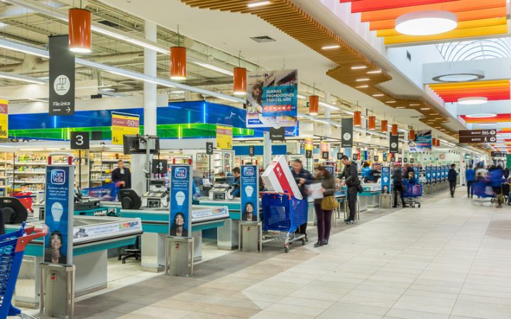 Coto, Grupo GDN y La Anomia se perfilan como los grandes candidatos para quedarse con Carrefour Argentina 3 Merca2.es Carrefour sí lleva la comida a casa y estos productos arrasan (en oferta)