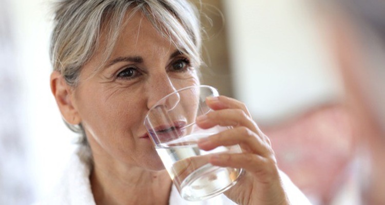 Mantenerse hidratados: diabetes, coronavirus