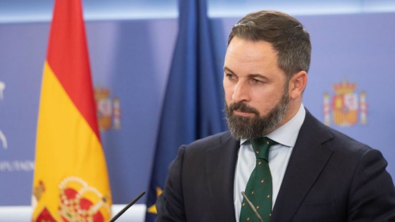 Los mejores zascas a Pedro Sánchez 8 Merca2.es santiago abascal pedro sanchez