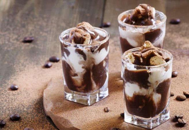 confinamiento cafe helado con coco