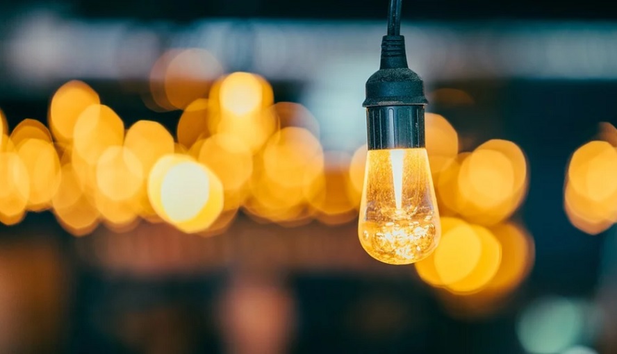 El precio de la electricidad caerá este sábado un 15%
