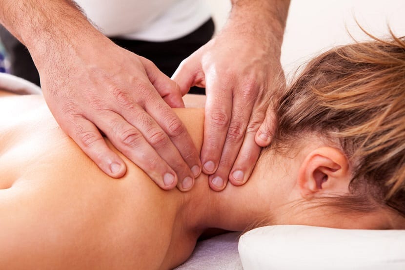 masaje tension cervical