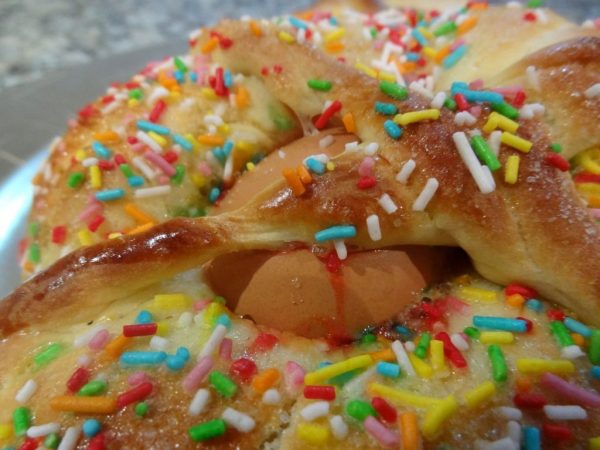 Postres típicos de Semana Santa para hacer en casa durante la cuarentena 10 Merca2.es mona de pascua