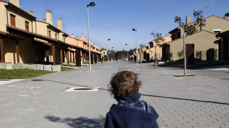 niños-urbanización