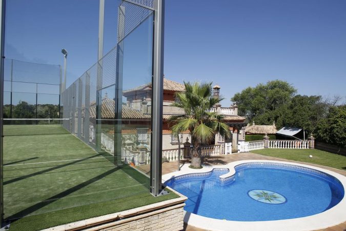 Lo que podría comprarse Jorge Javier Vázquez con el pastizal que gana 40 Merca2.es Jorge Javier