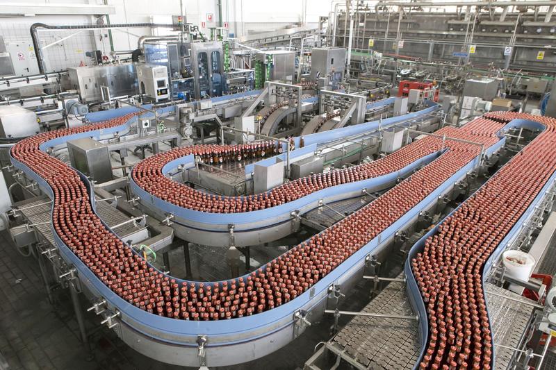 Los precios de exportaciones e importaciones caen hasta niveles de 2016