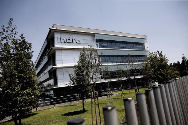 Indra activa su ‘Diciembre solidario’ para ayudar a personas vulnerables