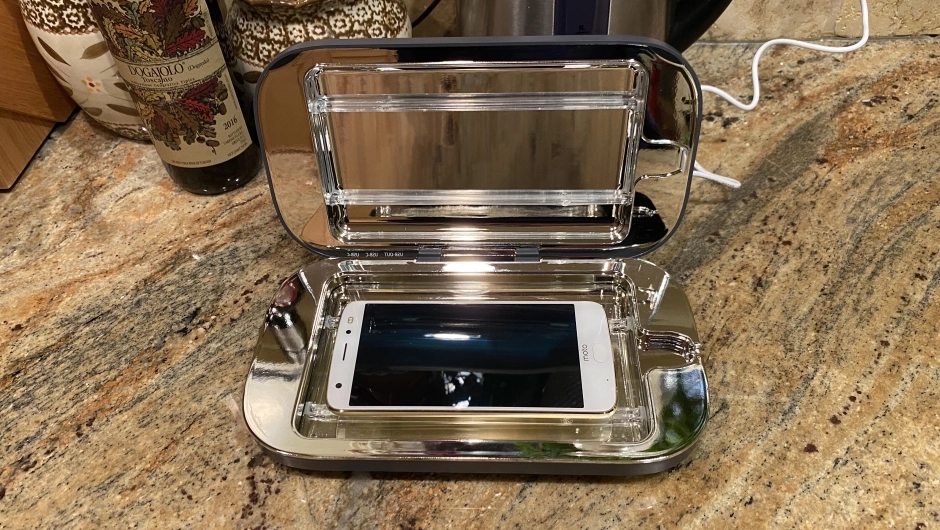 Funda UV, inventos para desinfectar