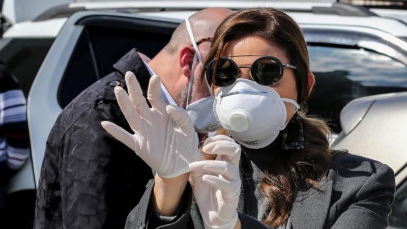mascarilla-y-guantes