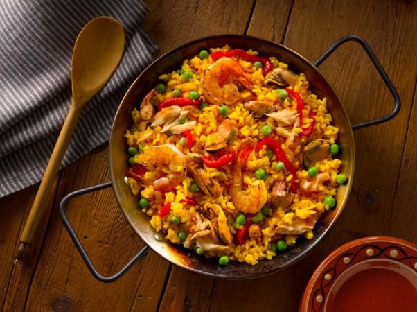 paella en cazuela o sartén