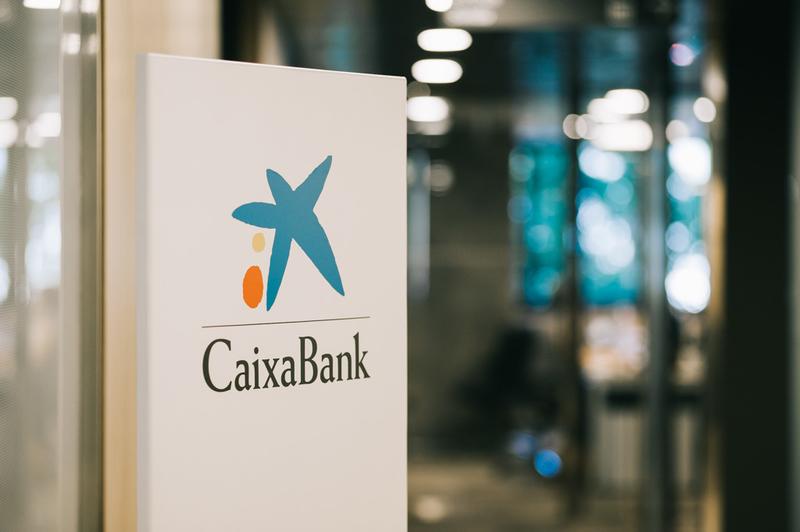 CaixaBank deberá tener en 2021 un mínimo de fondos propios y pasivos