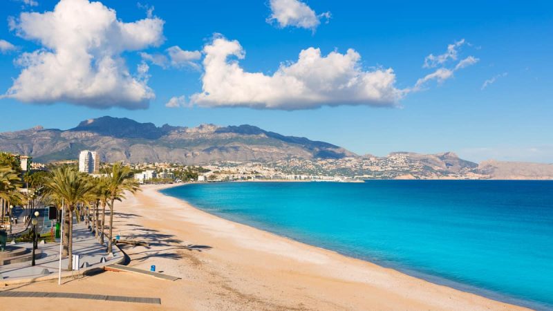 Destinos de ensueño para disfrutar este verano en España 23 Merca2.es altea