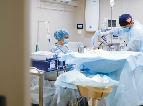 cirugía plástica quirófano cirugía plástica