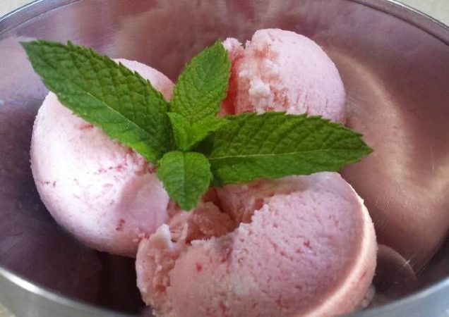 Helados caseros de escándalo que puedes preparar tu mismo 44 Merca2.es helado de sandía casero rápido y fácil
