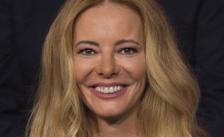 Paula Vázquez, sustituta de Roberto Leal?