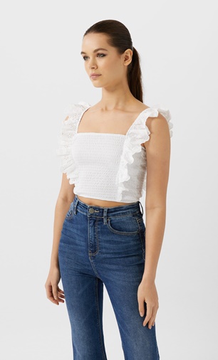 Top bordado blanco Stradivarius