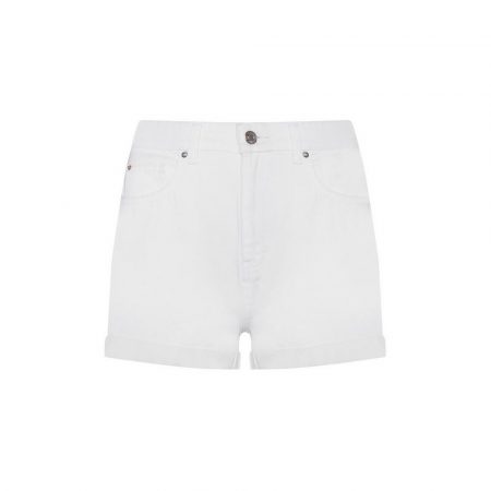 Pantalón corto vaquero estará en tu armario por mucho tiempo