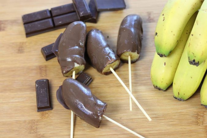 Polos de plátano y chocolate 