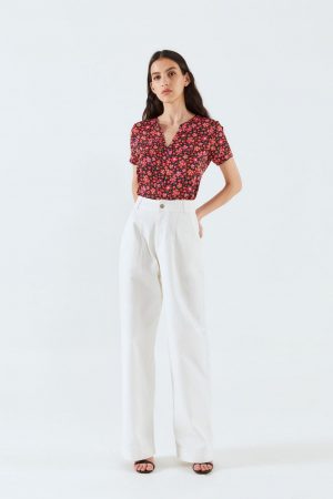 BLUSA ESTAMPADA BÁSICA 