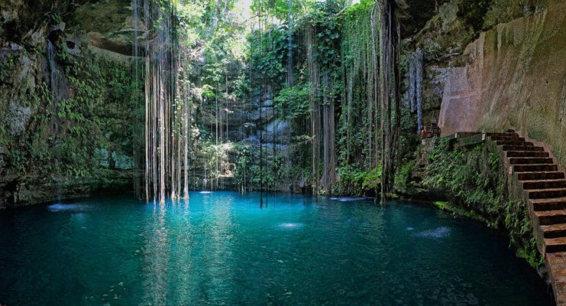Cenote Ik-Kil en México lindo y querido 
