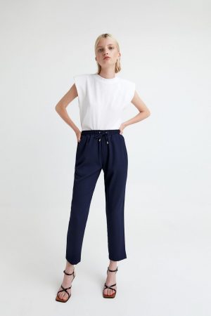 PANTALÓN FLUIDO ESTRUCTURA 