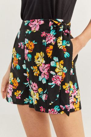 Rebajas en ropa de temporada de Springfield que no debes dejar escapar 37 Merca2.es short fluido springfield