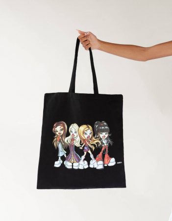 Oportunidad: Corre a Bershka y vístete como las Bratz con su nueva línea 5 Merca2.es bolso-bratz-bershka