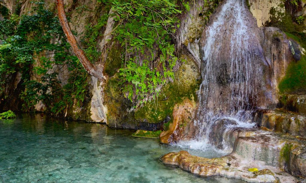 paraisos españa cola de caballo