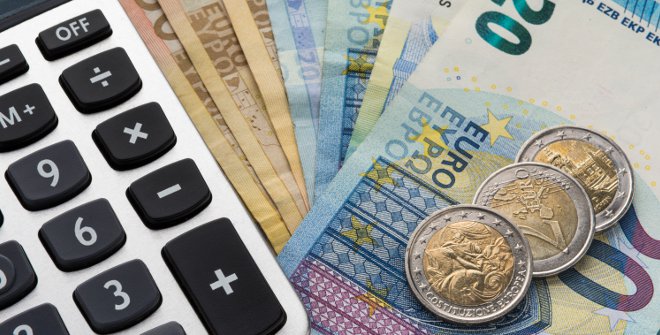 Trucos financieros para ahorrar y tener más dinero disponible en tu negocio