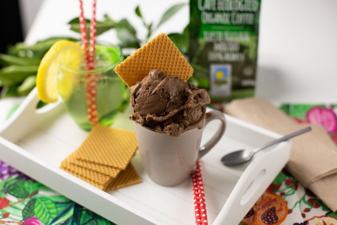 Cómo hacer un helado cremoso de chocolate y café usando el Thermomix