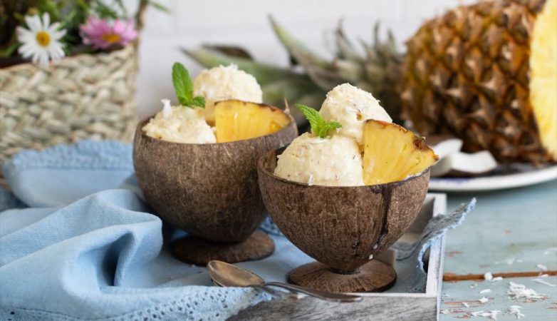 Helado casero de piña y coco dieta 