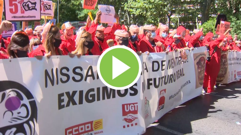 Unos 2.000 trabajadores de Nissan manifestándose hoy en Madrid