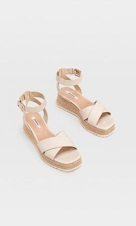 moda calzado verano Stradivarius