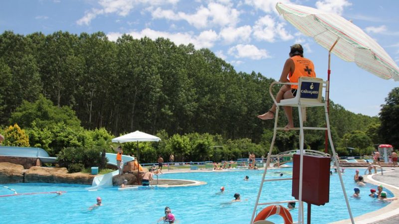 Mascarillas en la playa: las claves para que no te multen 7 Merca2.es piscinas Merca2.es