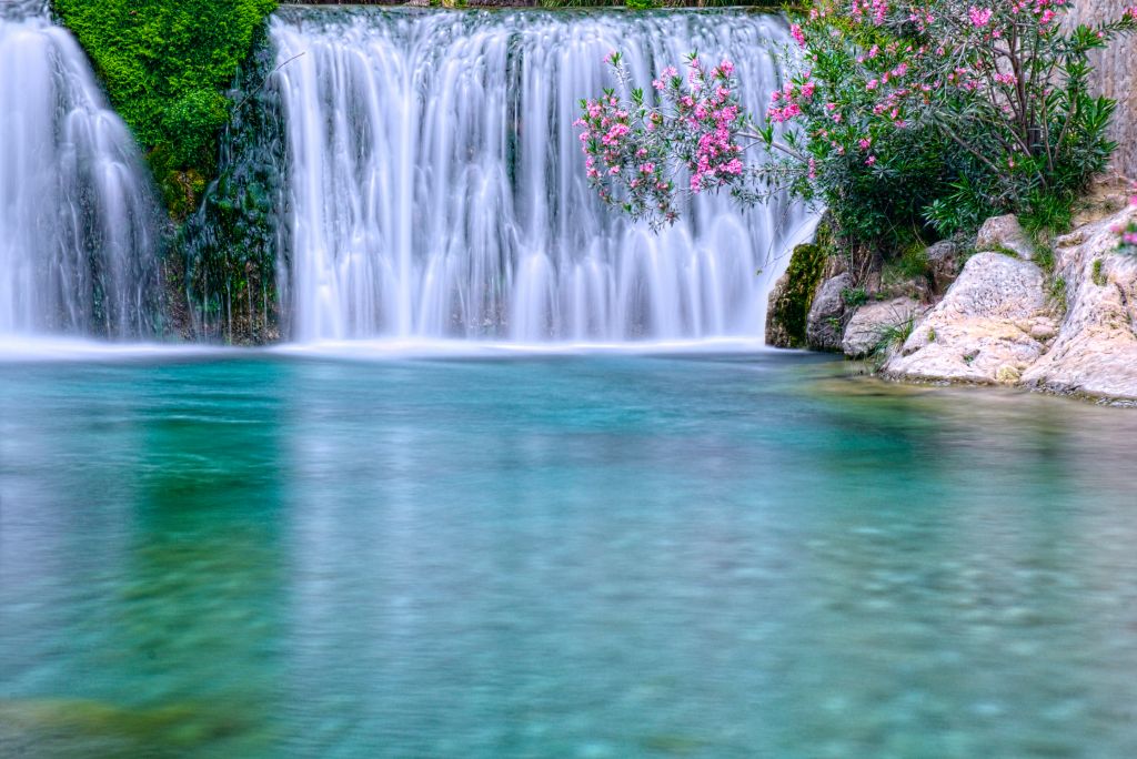 Piscinas naturales en España que valen la pena y están abiertas este verano