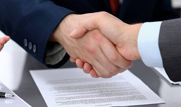 celebrar contrato